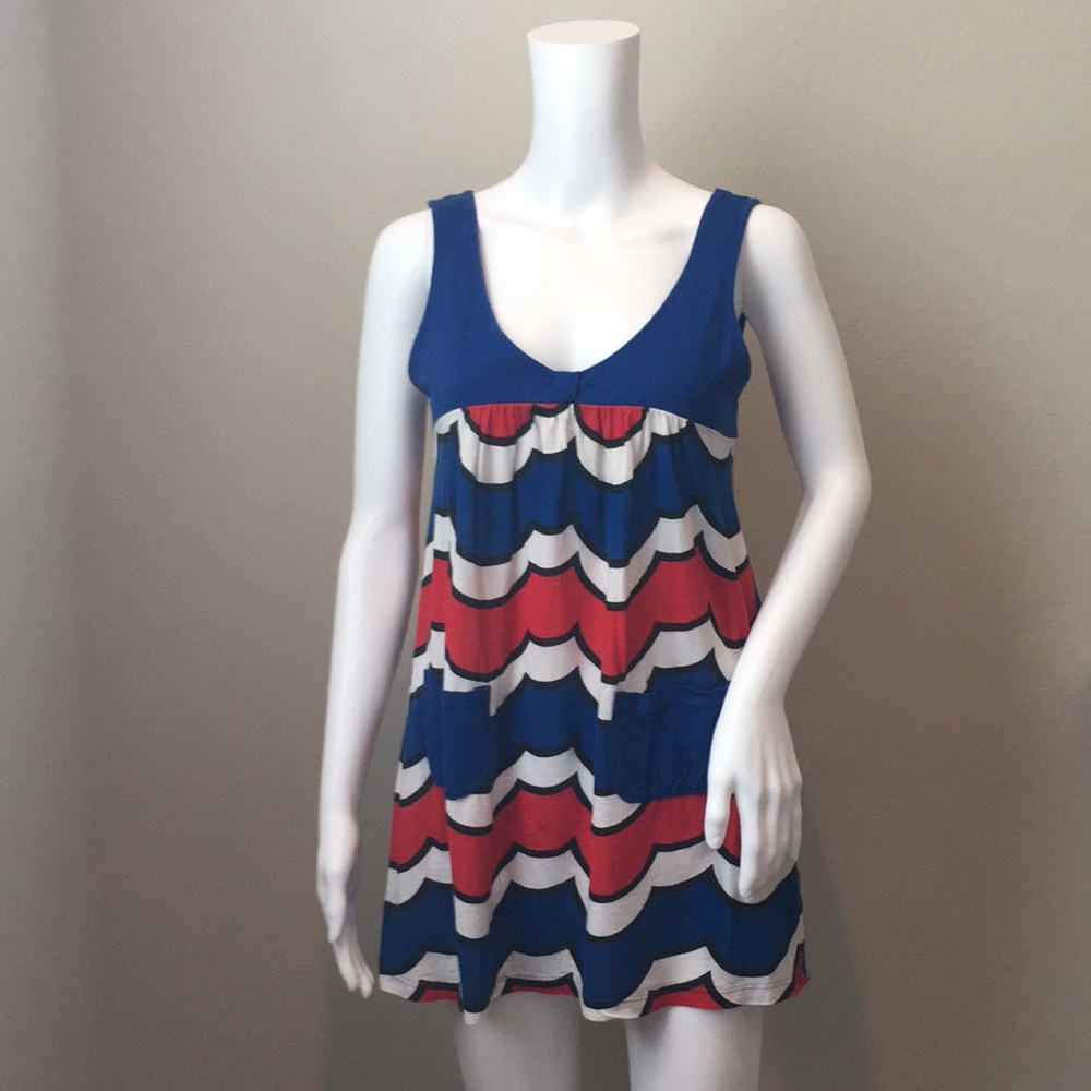 Lux Blue Red White Sleeveless Wave-Print Tunic
